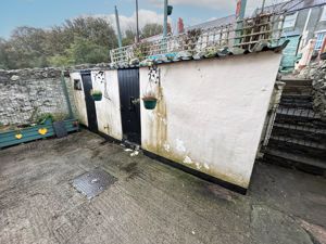 Photo 16- click for photo gallery